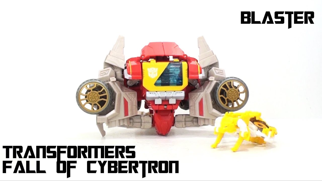 Video Review of the Transformers Fall of Cybertron: Blaster