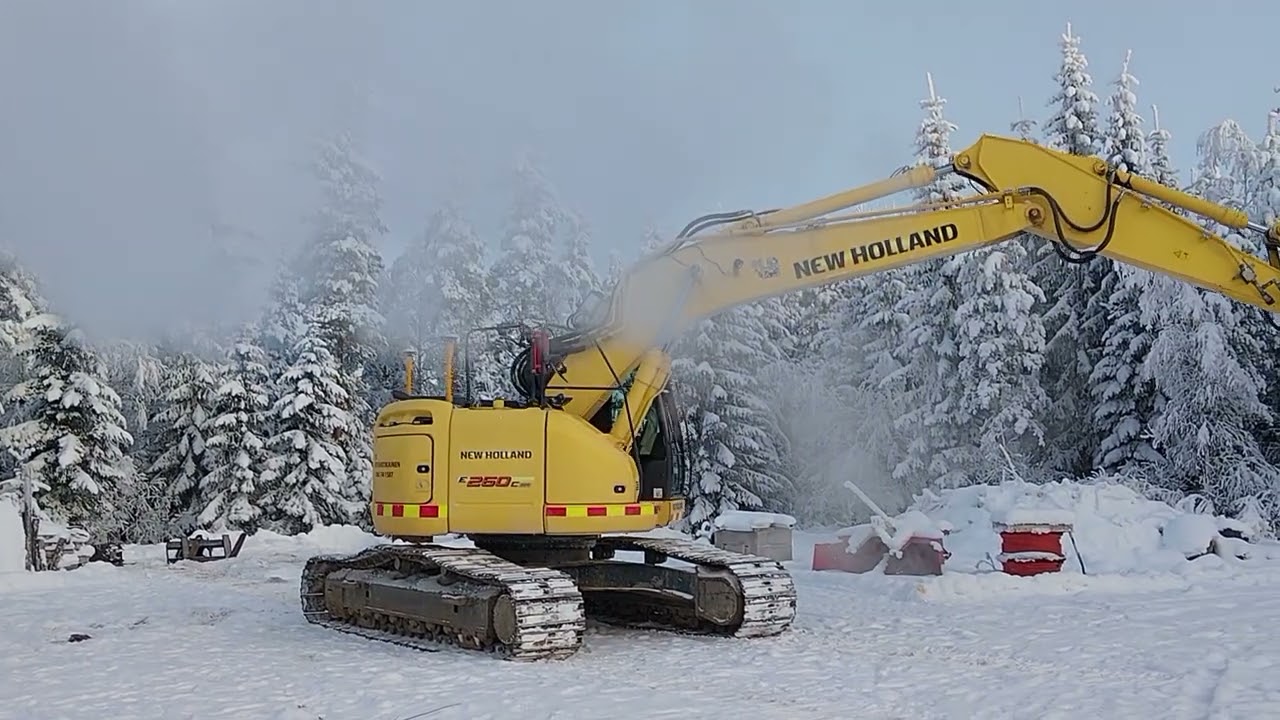 New Holland Kobelco E260 CSR