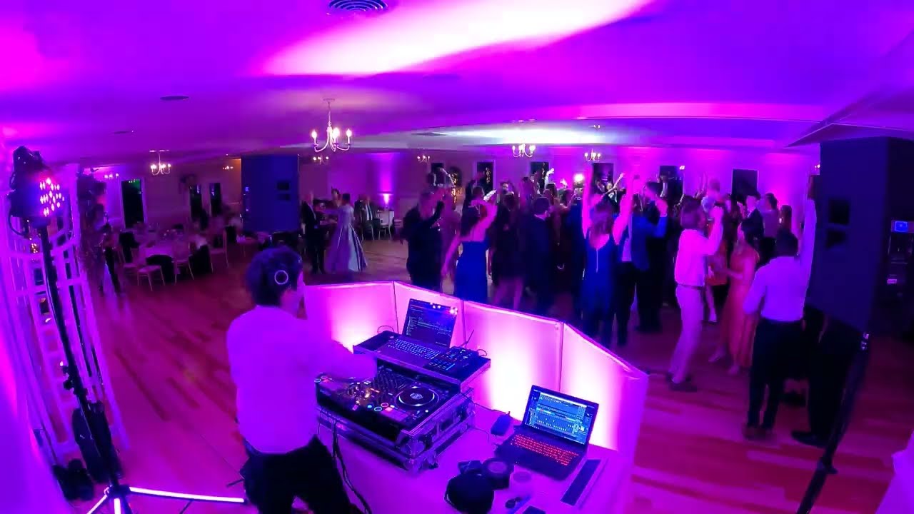 MARATHON DANCE SET AT A WEDDING | Wedding DJ Gig Log