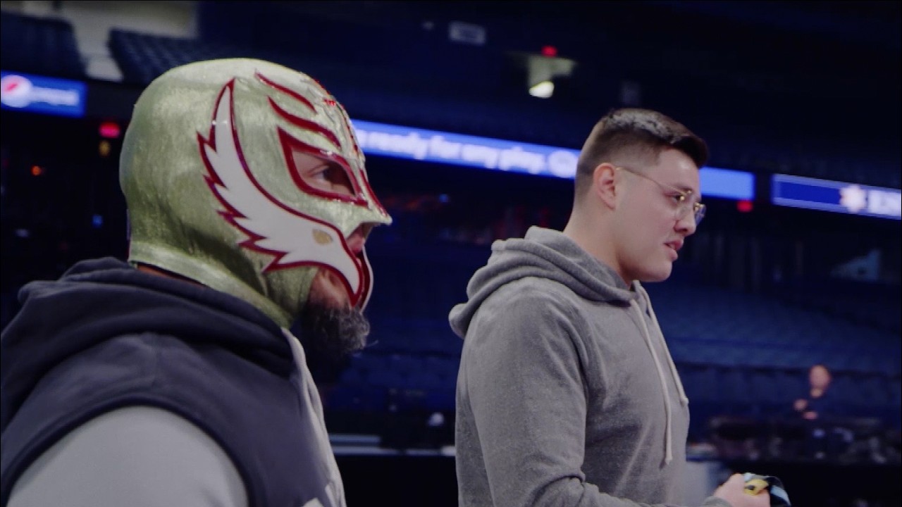 Рей Мистерио размышляет о выходе Доминика Мистерио на ринг: WWE Chronicle