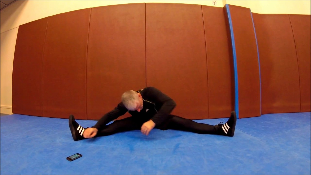 SAVATE boxe française → Étirements : exercices simples