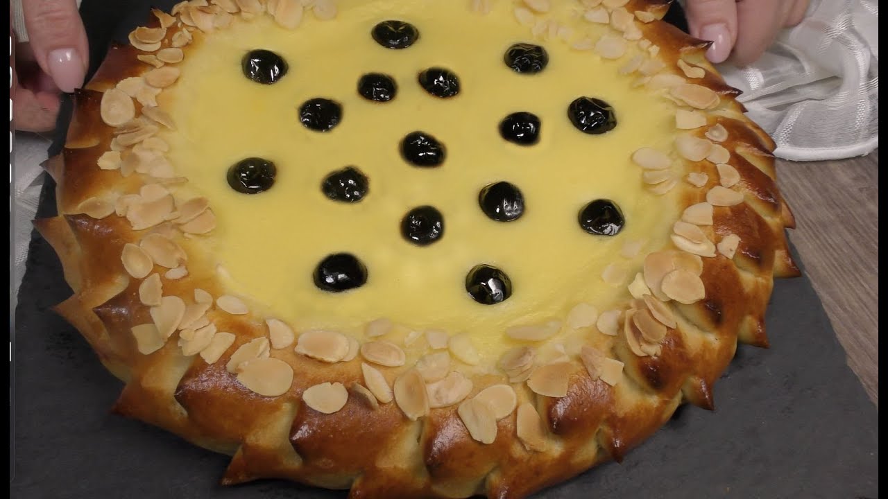 BRIOCHE Sofficissima da Colazione CREMA PASTICCERA  E AMARENE  Breakfast Brioche Bread
