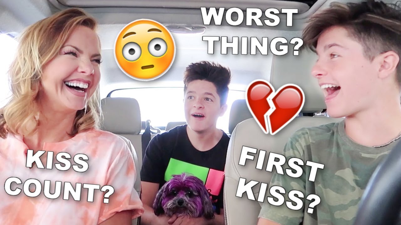ASKING OUR MOM UNCOMFORTABLE QUESTIONS...