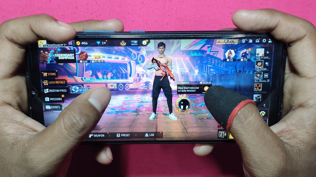 Free fire gameplay live stream with handcam