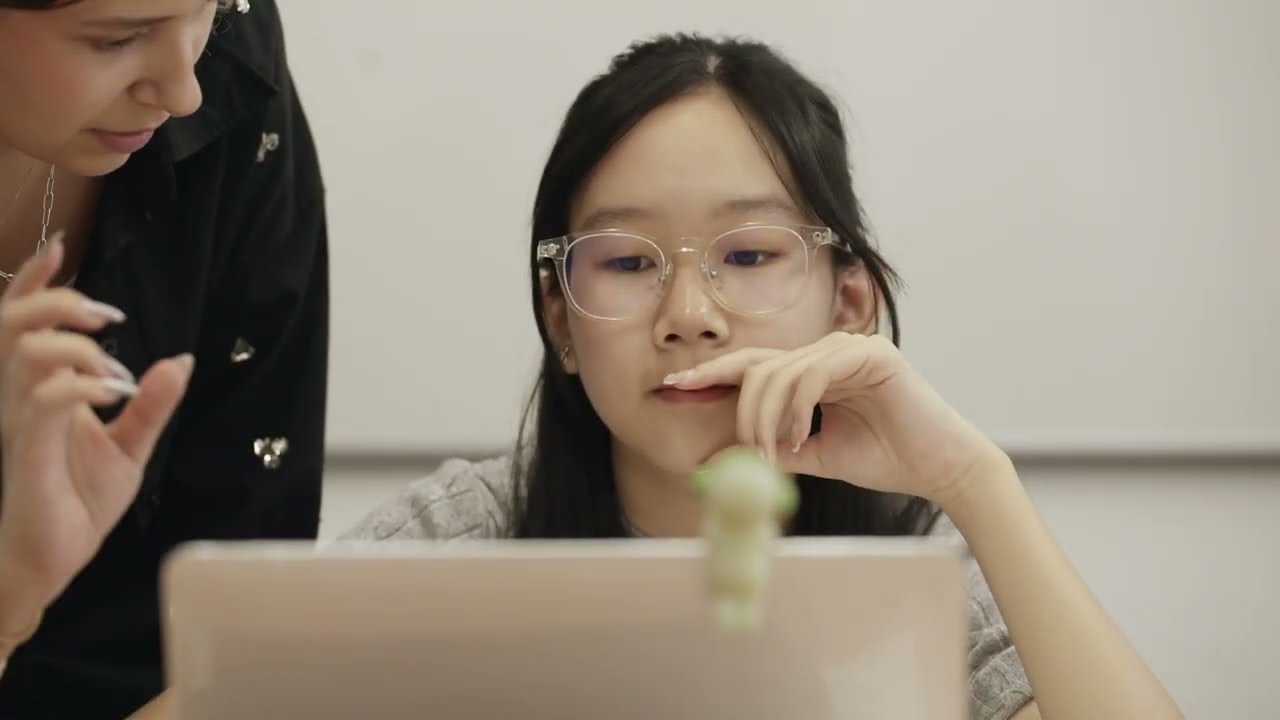 Bucksmore Education | Young Professionals | Hear from Gin