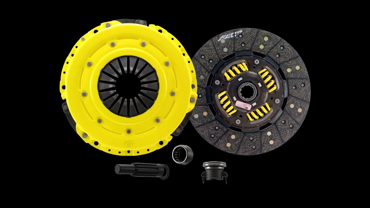 How-To Subaru WRX Clutch and Flywheel install (engine left in)