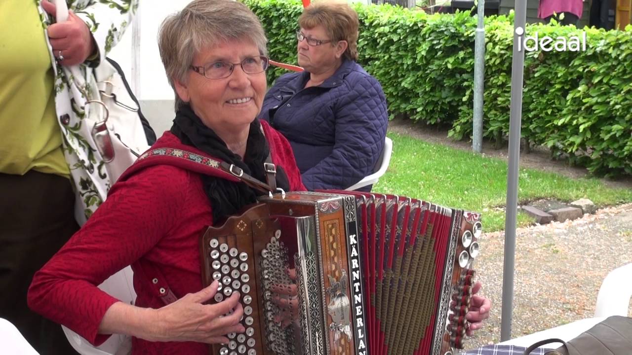 Harmonicadag bij Museum Smedekinck (22-05-2016)