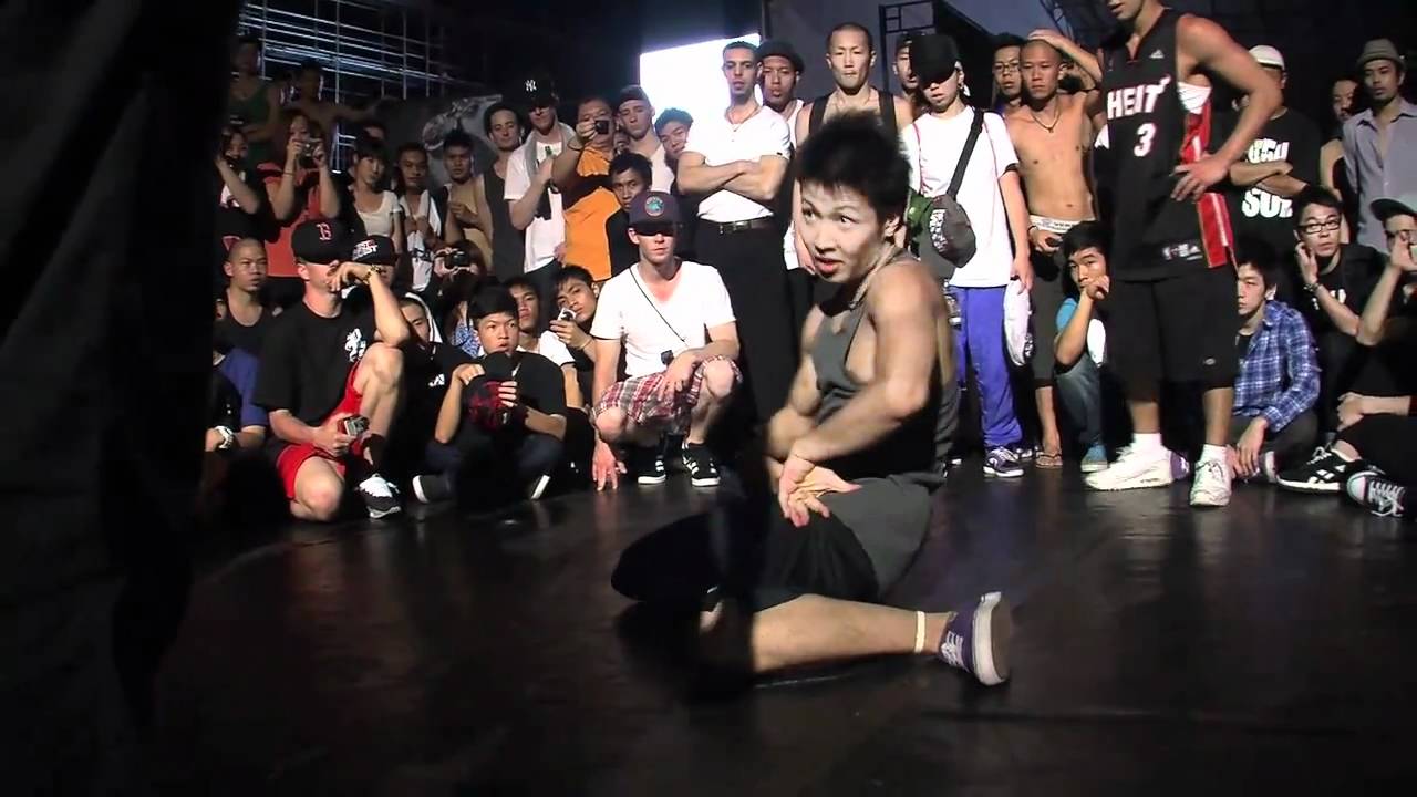 FLOORGANGZ vs TAKE NOTICE, Raw 2 The Floor 2011 Finals