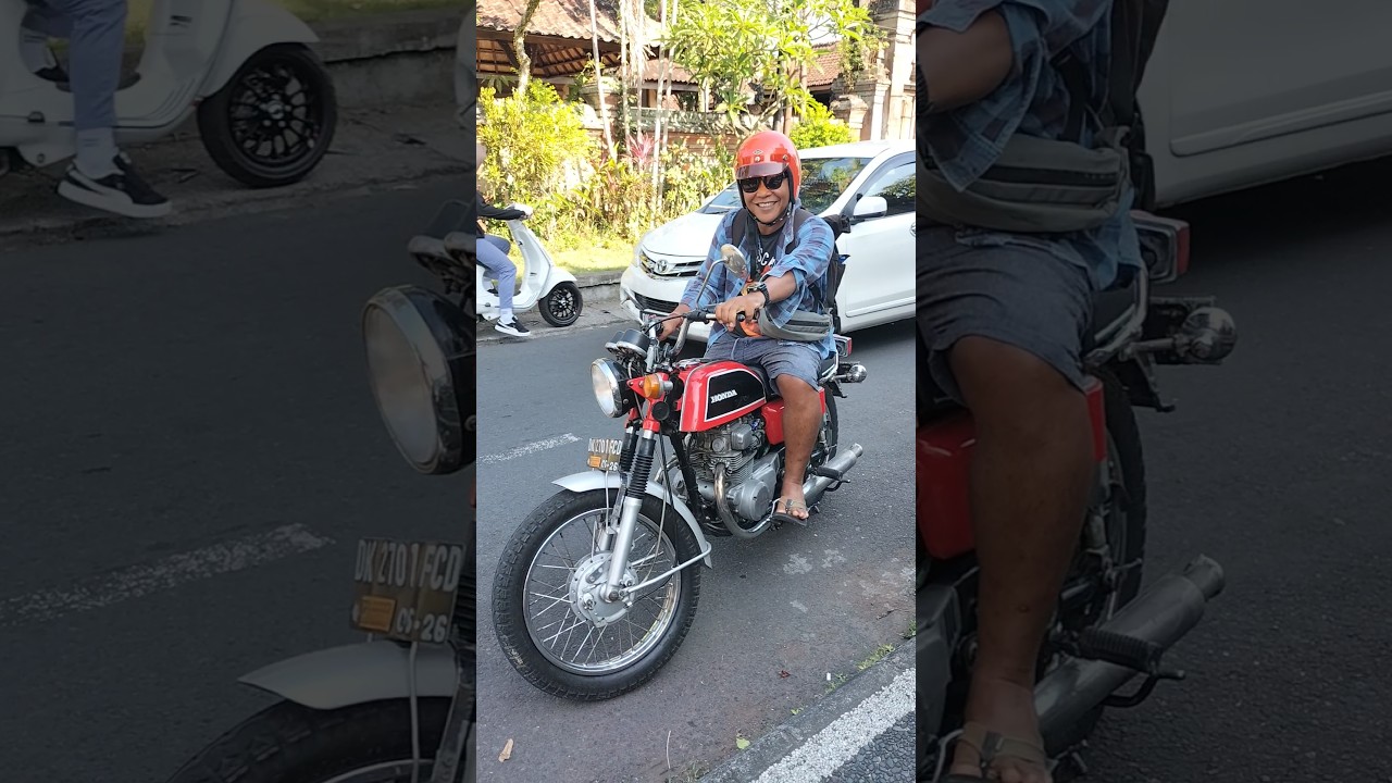 Honda CB200 Twin #hondamotorcycles #honda #motoran #shorts