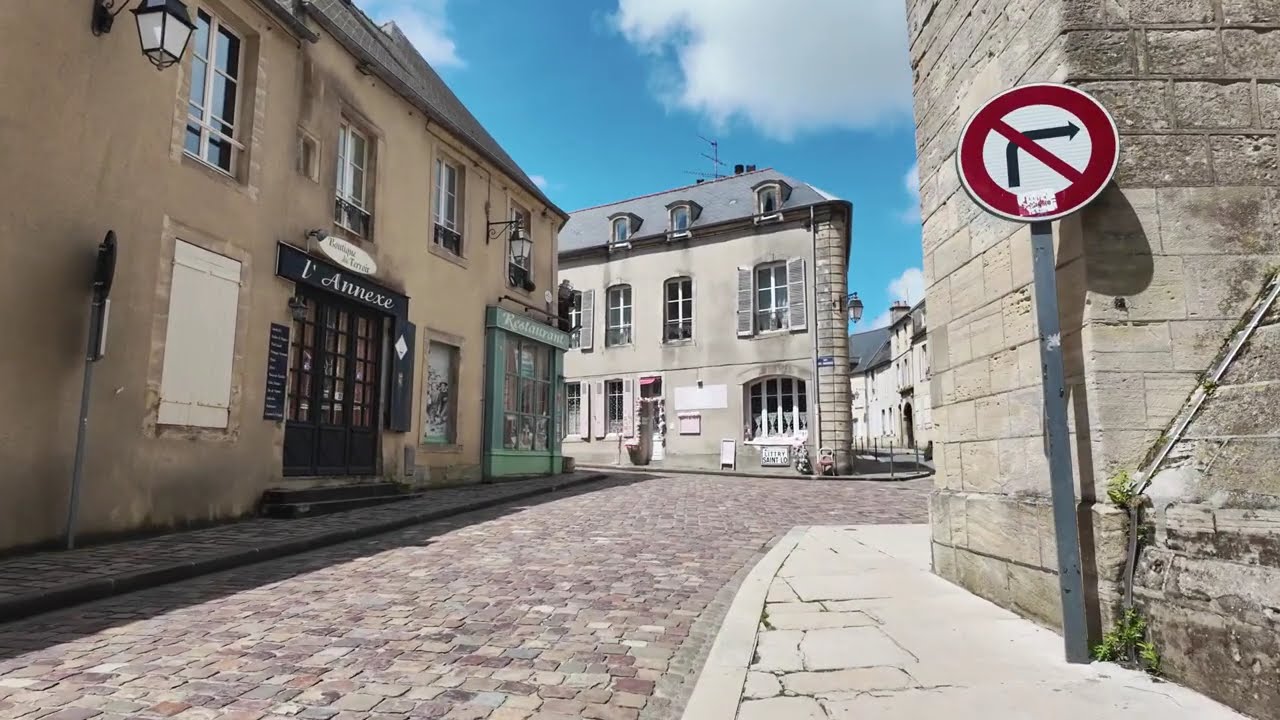 Walking in Bayeux - Part 1 (Normandy, France)