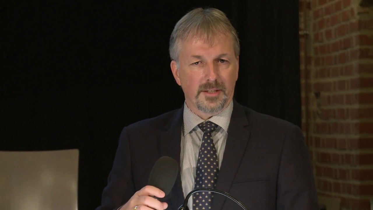 Dr. Marc Lampe