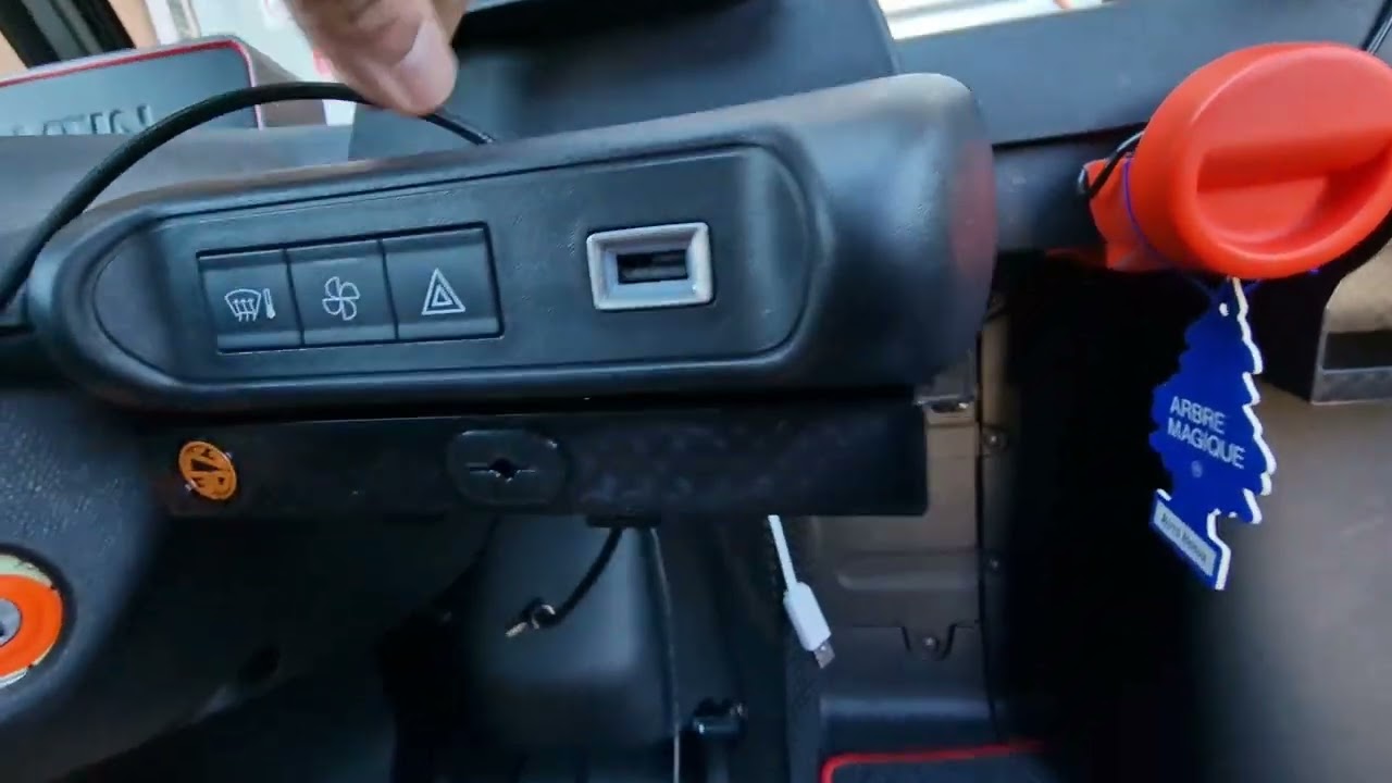 Accessori modulari e batteria supplementare Citroen Ami Italia