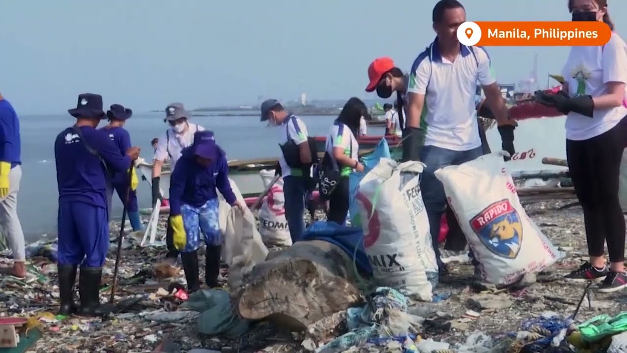 Volunteers clean up Manila shores on World Oceans Day