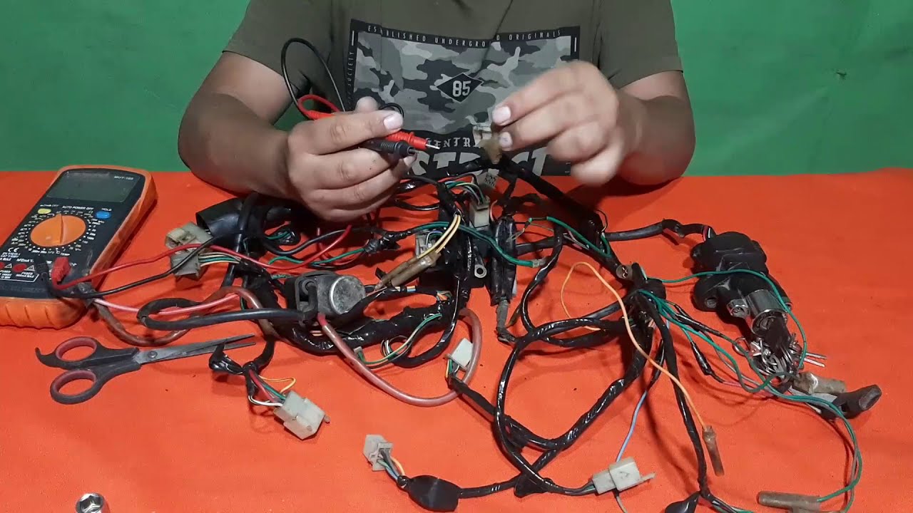 CURSO DE MECANICA DE MOTOS: CABLEADO: Prueba de continuidad