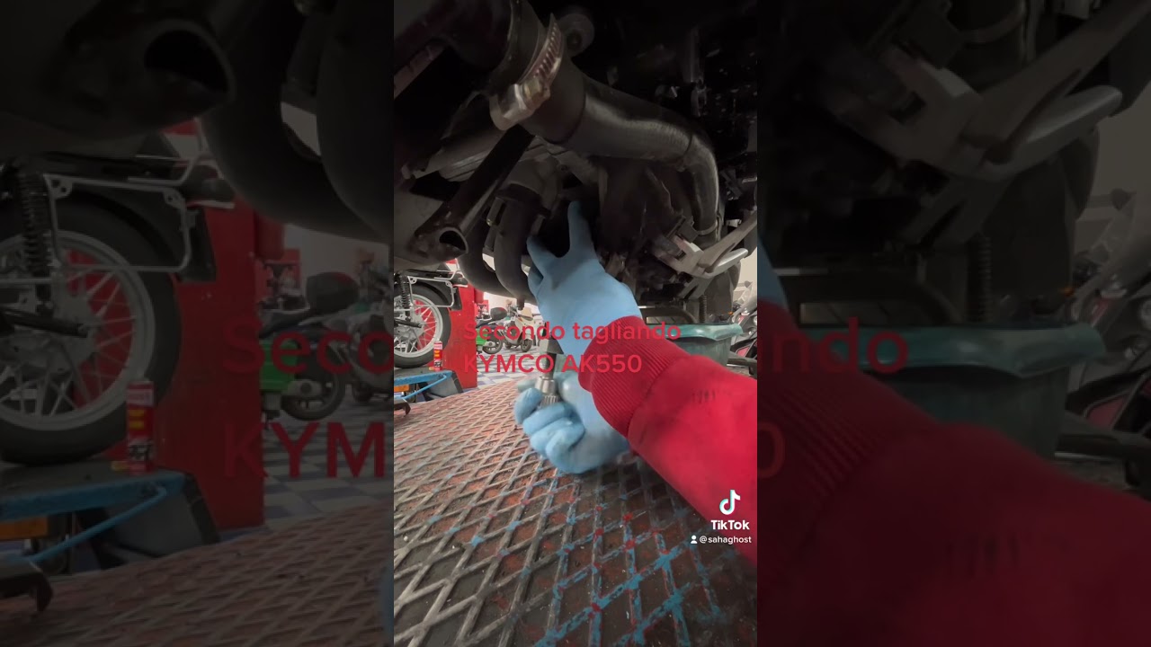 Tagliando KYMCO AK 550