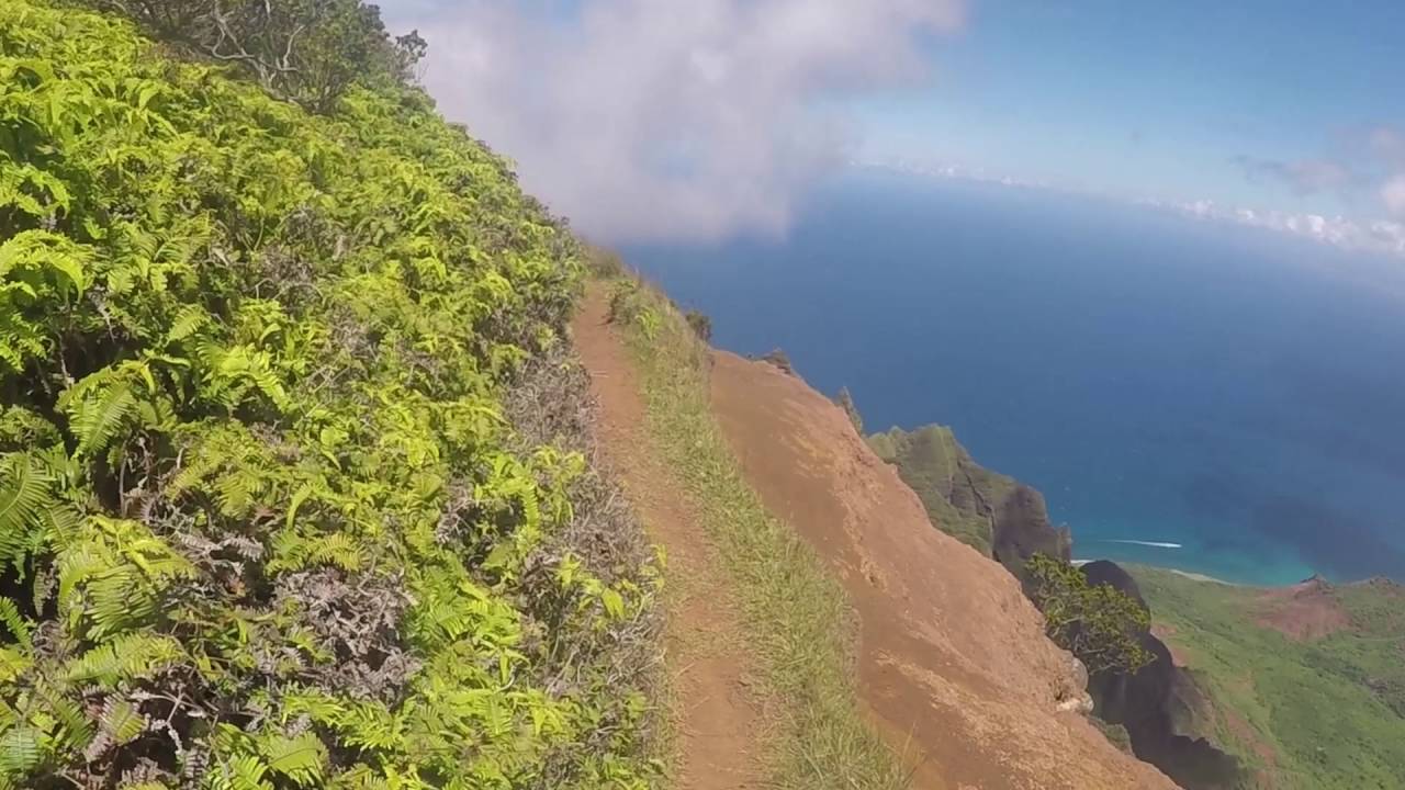 Kalalau Lookout Trail
