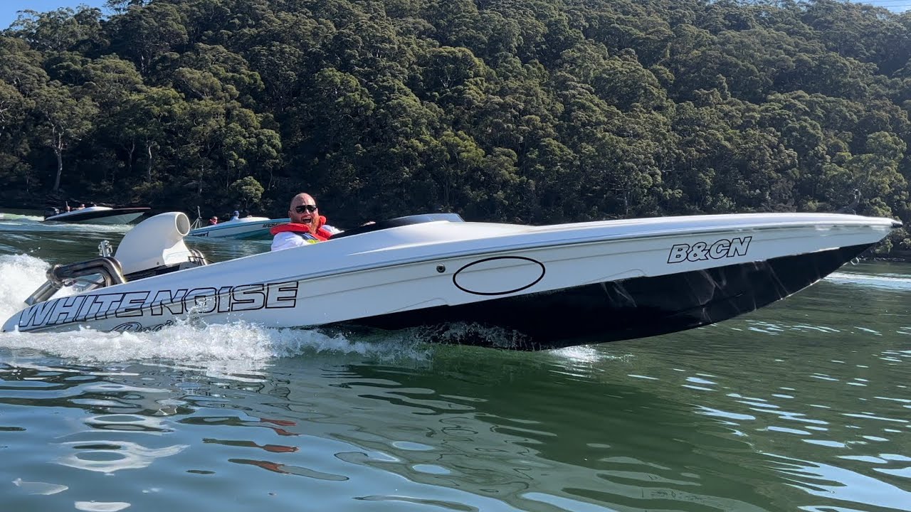 Take a listen to some &lsquo;White noise&rsquo; F18XS Force Sterndrive with 6L Chev and Haltech! Over 100mph !