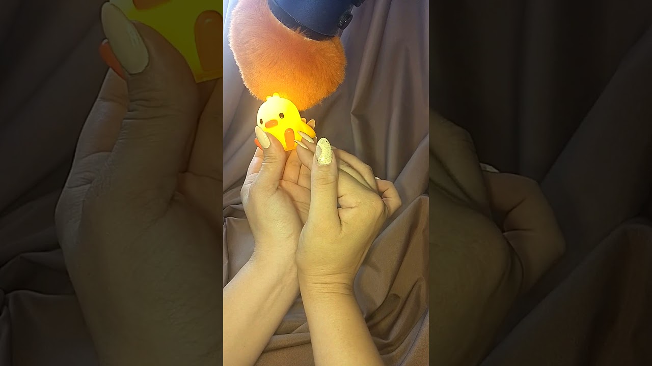 Yellow Mini Flashing Light ASMR | Clicky Sounds💛✨