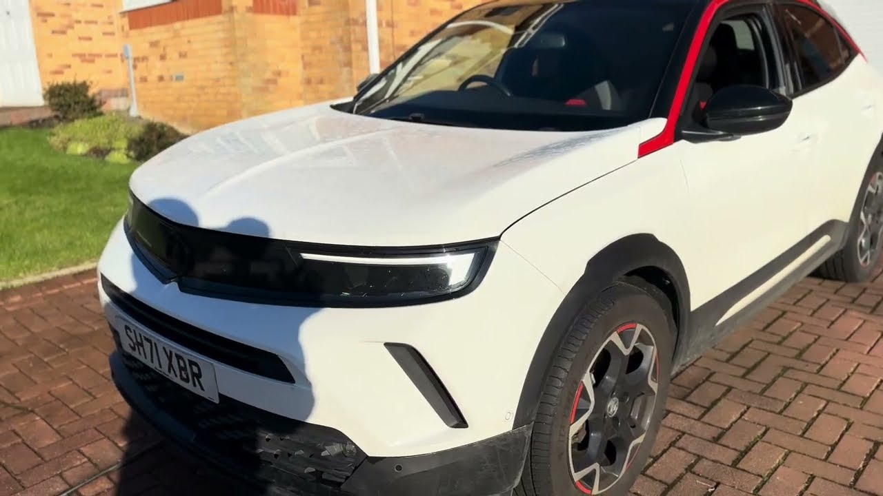 Vauxhall MOKKA e (2021) - Ручной тормоз не срабатывает автоматически / На приборной панели загора...
