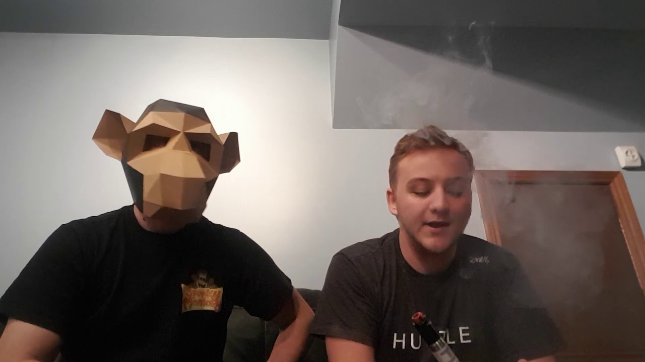 Tutorial: How to mouth and mouth to lung hit