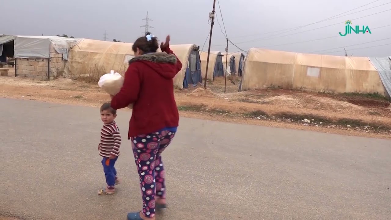 الحصار يزيد من معاناة أهالي عفرين في مخيمات الشهباء