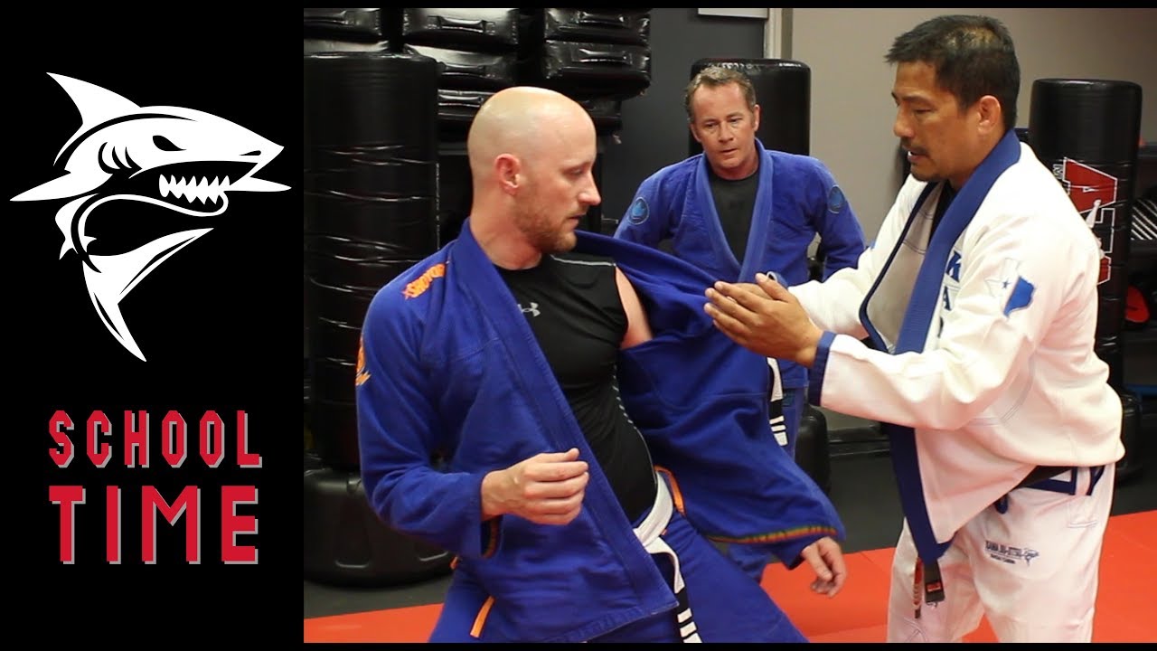 Gi vs Street Clothes: Which is better in Jiu-Jitsu? - School Time