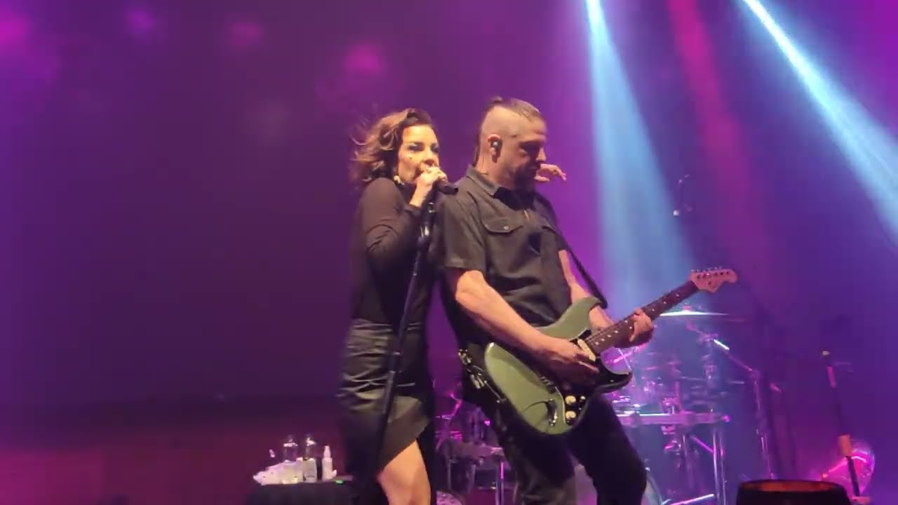 Fatma Turgut - Buzdan Şato (Live At If Performance Hall Beşiktaş, İstanbul / 16 Mart 2022)