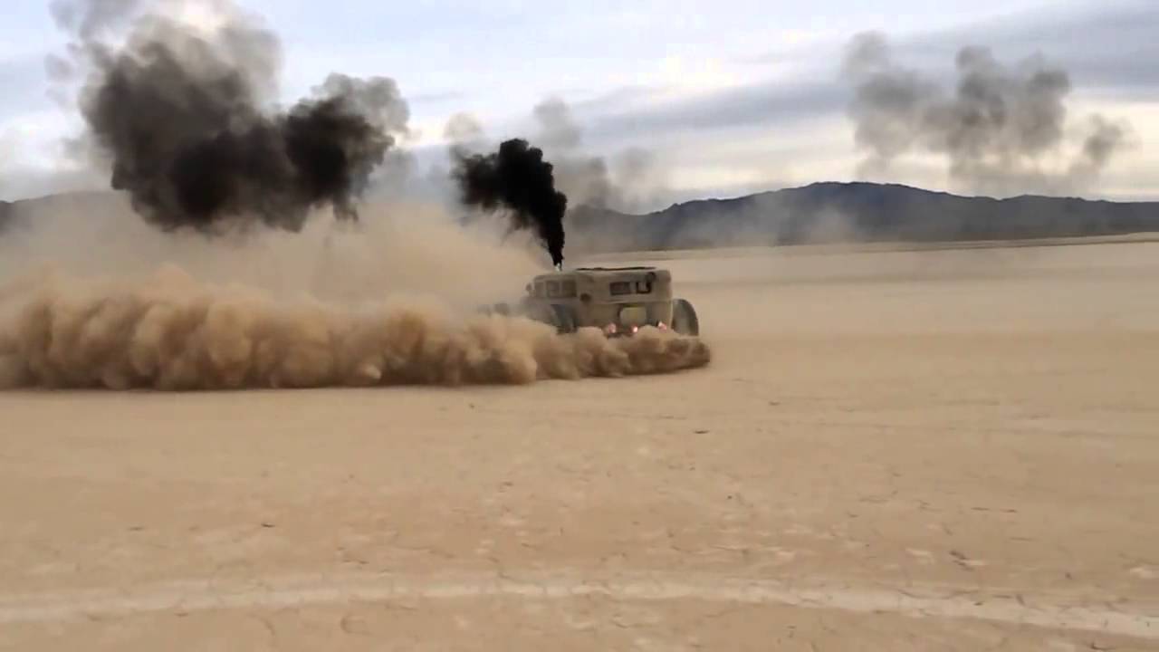 Diesel Rat Rod Drifting and making burnouts