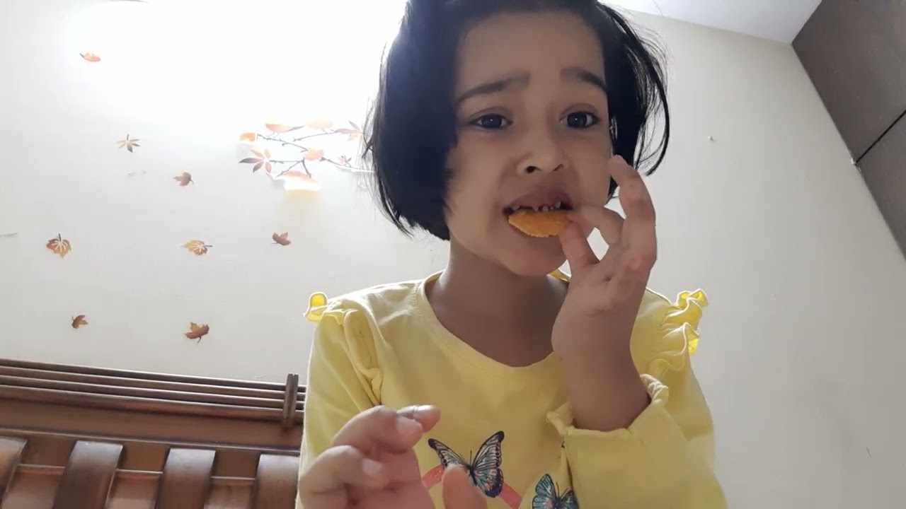 Jolo chips masti by Akshita #jolochipschallenge #jolochipsprank #jolochip