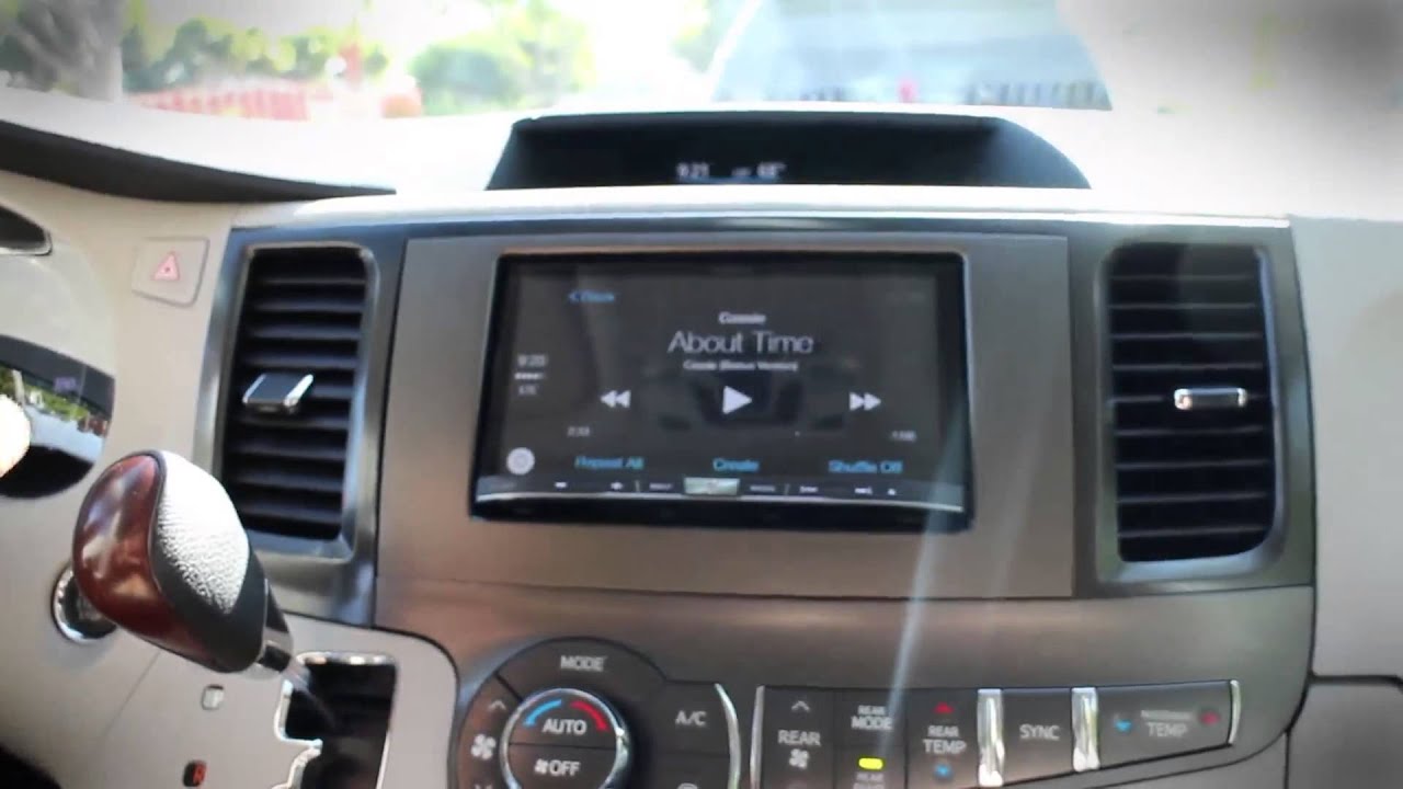 Hands on with Apple CarPlay