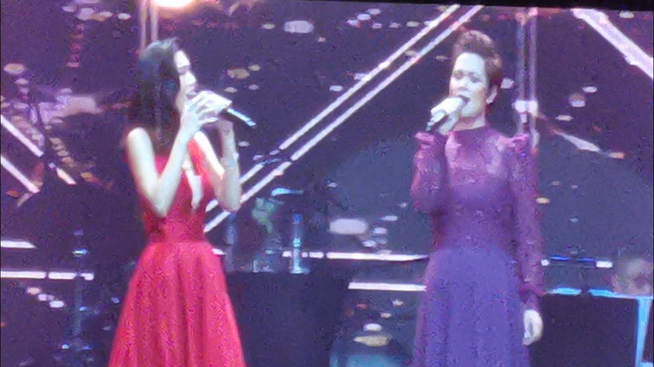 Miss Saigon Lea Salonga and Rachelle Ann Go sing Movie In My Mind together in Manila concert