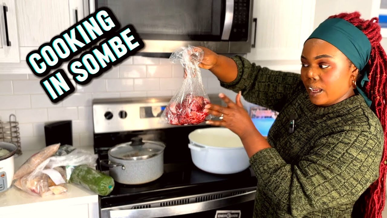 COOKING SOMBE/ CASSAVA LEAVES 🍃/Guteka isombe in KINYARWANDA🇷🇼