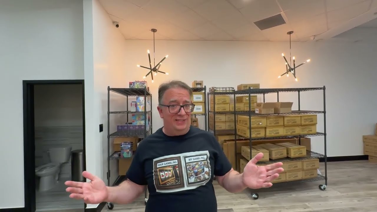 В коробке случайные вещи на 100 000 долларов! ЧТО ПРОИСХОДИТ?!