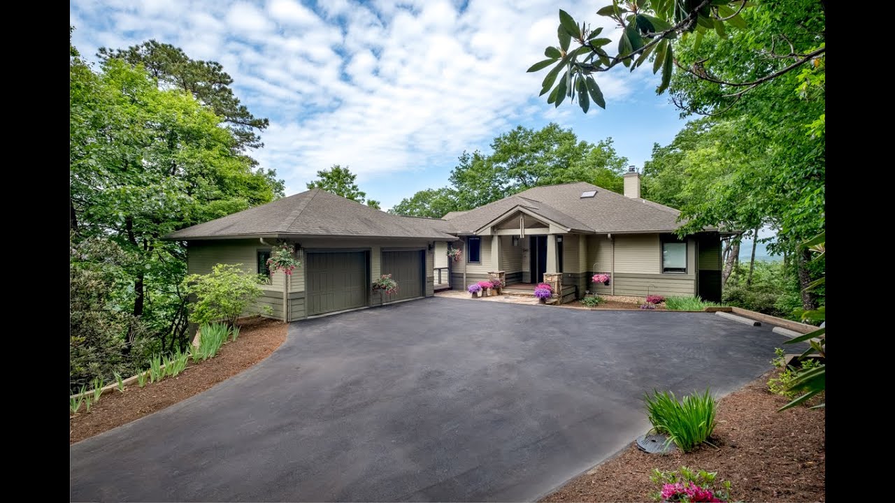 540 Tsuganawvi Court, Brevard, NC 28712 | Connestee Falls | Home for Sale