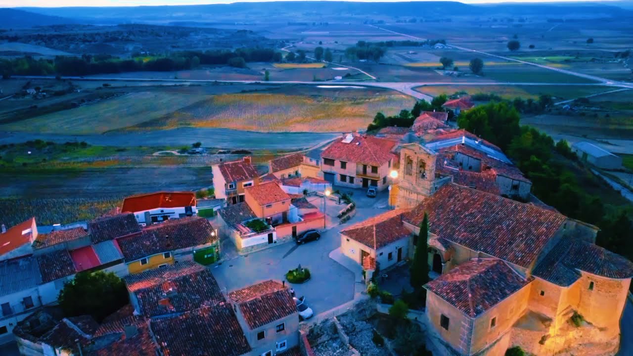 Atardecer sobre Carboneras de Guadazaon desde el aire