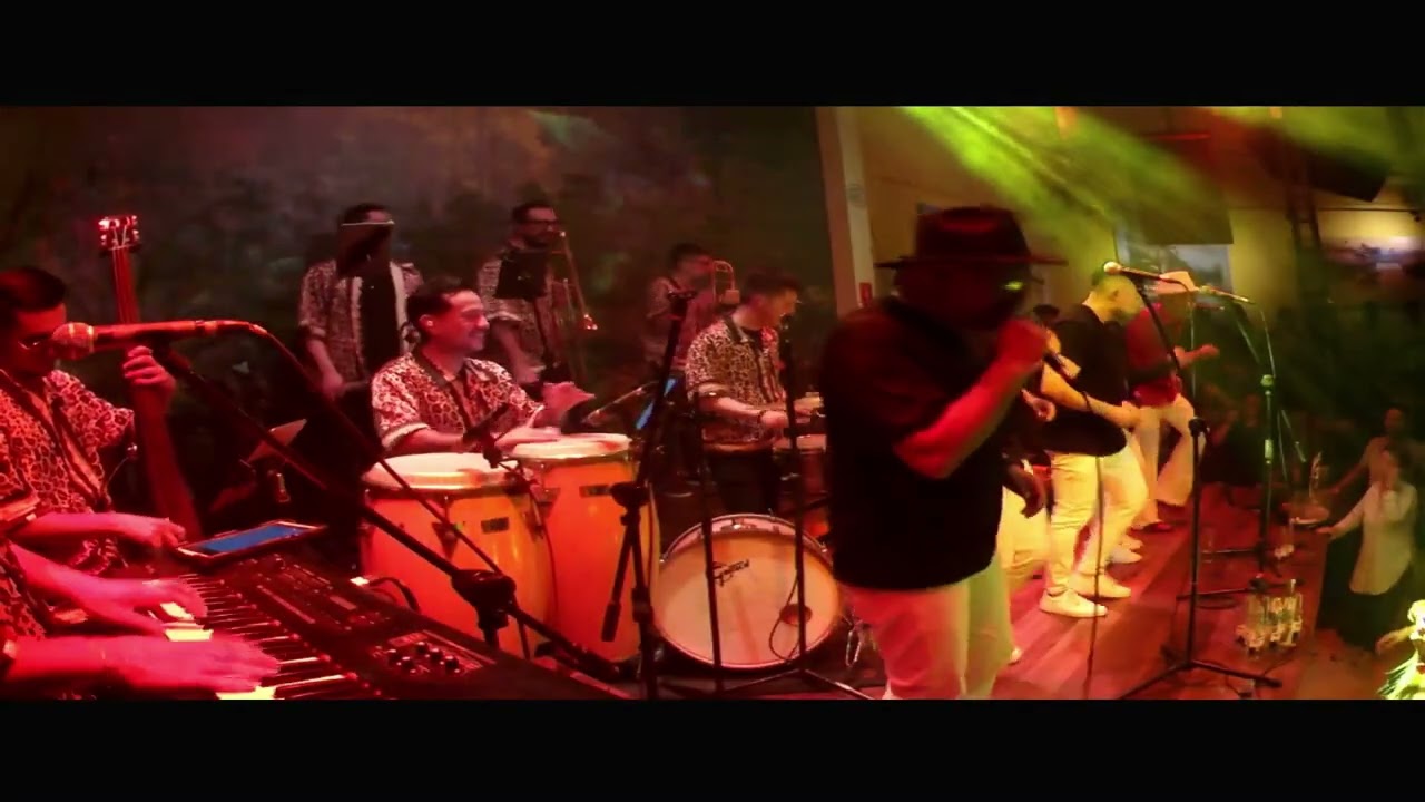 Las Cabañuelas - The Latin Brothers | Galería Café Libro