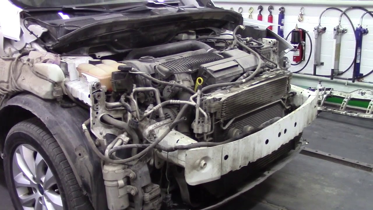 Форд Куга, не большой ремонт. Body repair after an accident.