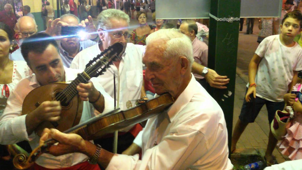 Panda 1 de comares con Paco Maroto al violín feria de Málaga 2015
