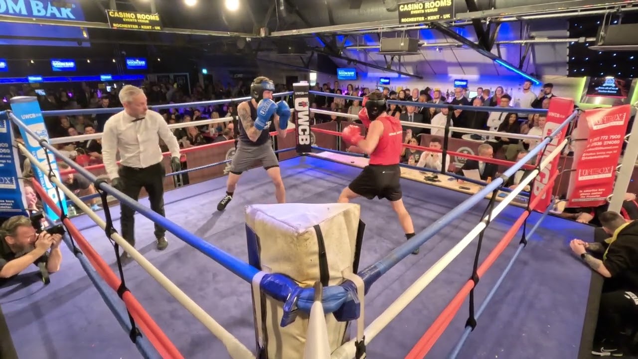 KENT | UWCB | CHARLIE BARTON VS MIKE WATERS