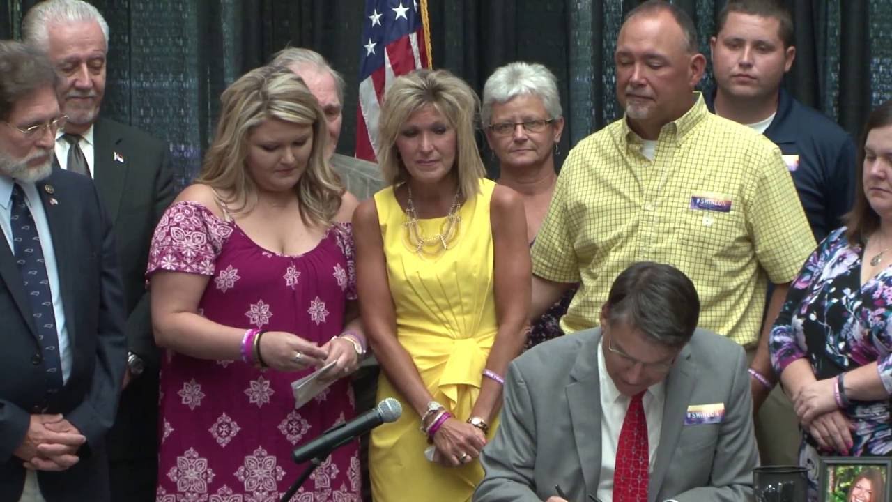 Governor McCrory Signs Sheyenne&rsquo;s Law to Crack Down on Drunk Boating