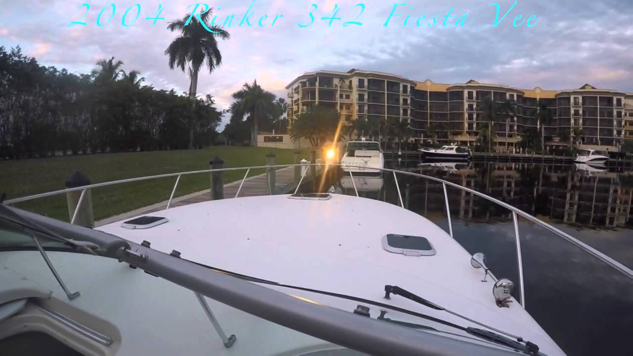 2004 Rinker 342 Fiesta Vee