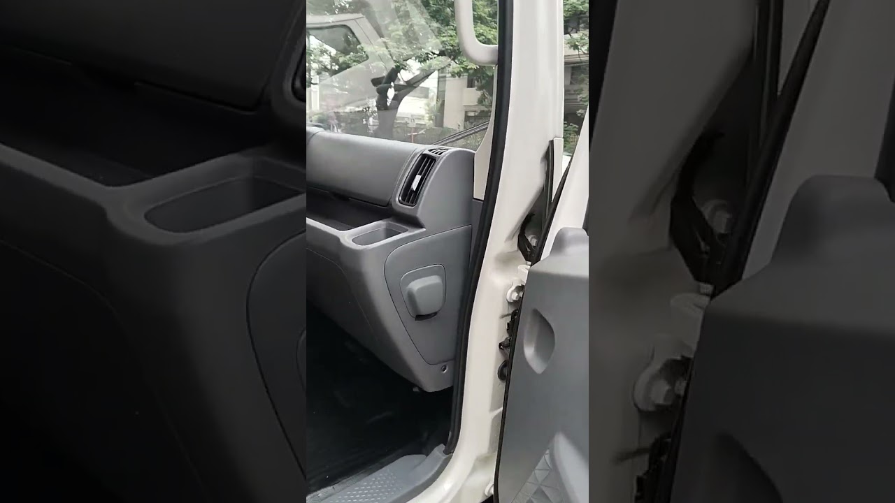 JMC N730 FB Body Dual Aircon 14FT / 3 Tons / 6 Wheeler. Call Now : 0915-1573706