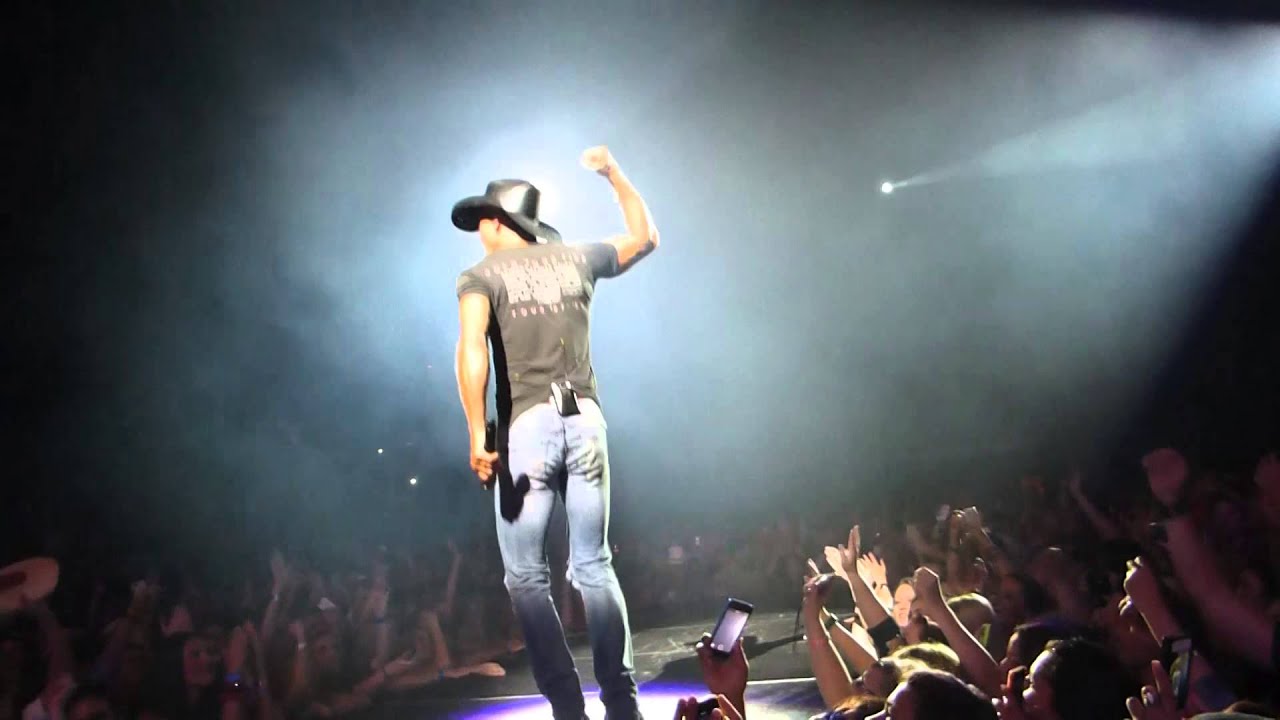 Indian Outlaw - Tim McGraw - Edmonton, AB - July 22, 2014 - Rexall Place