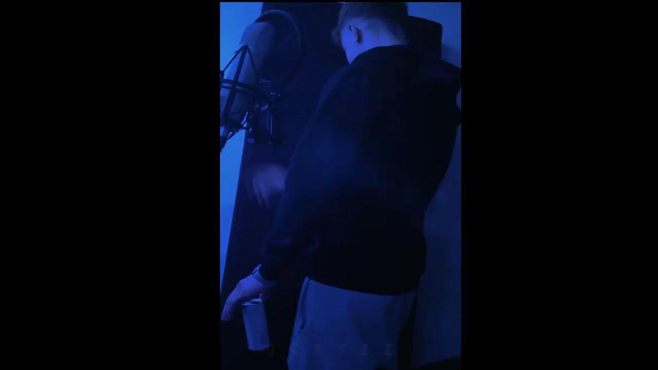 OOGRYZ - KOLEŻANKA (prod.hoodavebeatz)