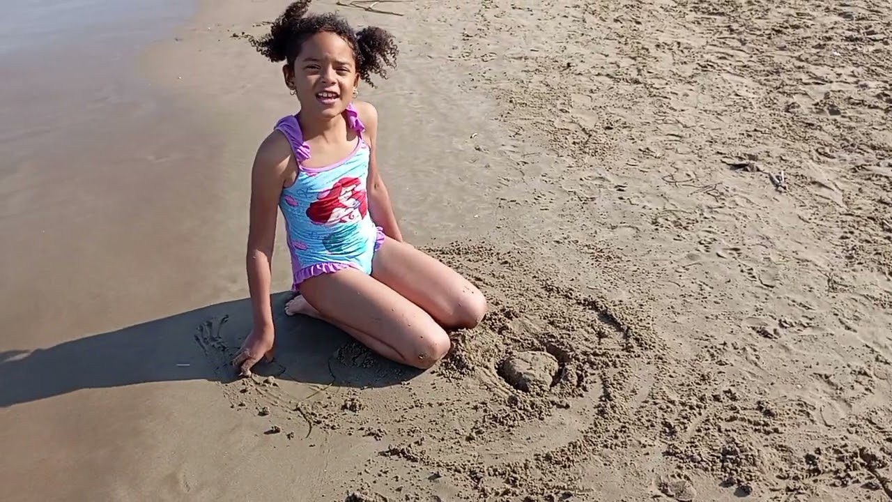 día de playa con mis niñas os amó muchísimo ❤️😍❤️😍❤️😍❤️😍❤️