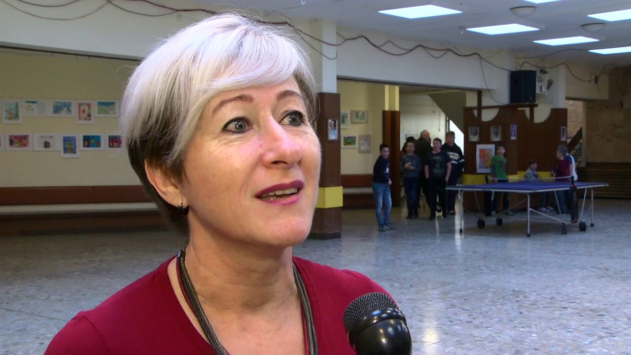 Életmentő készüléket adományozott egy szülő a bonyhádi Széchenyi iskolának20200110