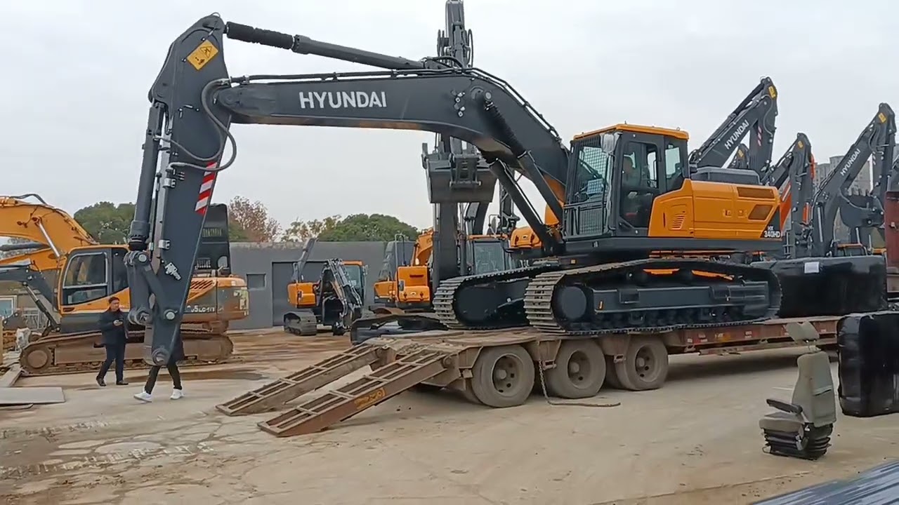 Hyundai Crawler Excavator HX340HD