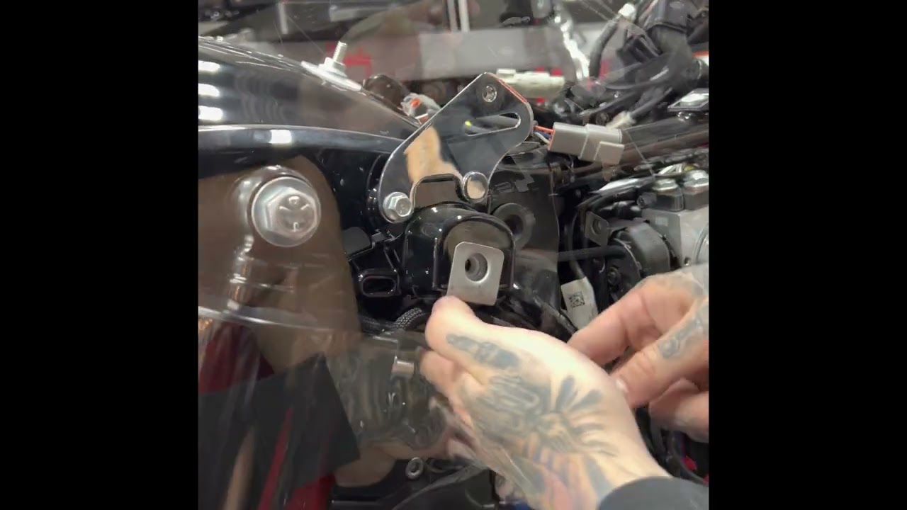 how to install Shotgun Air Ride to Harley Davidson Baggers