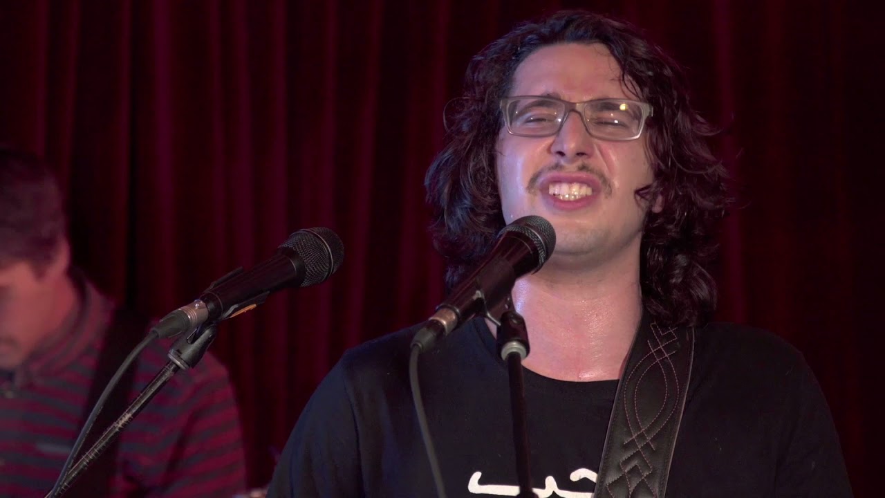 Lambsbreath: honeymoon (live at the railway)