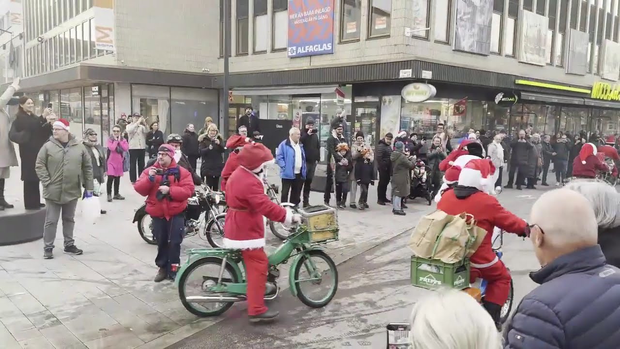 Tomtar, Mopeder och Bl&aring;r&ouml;k